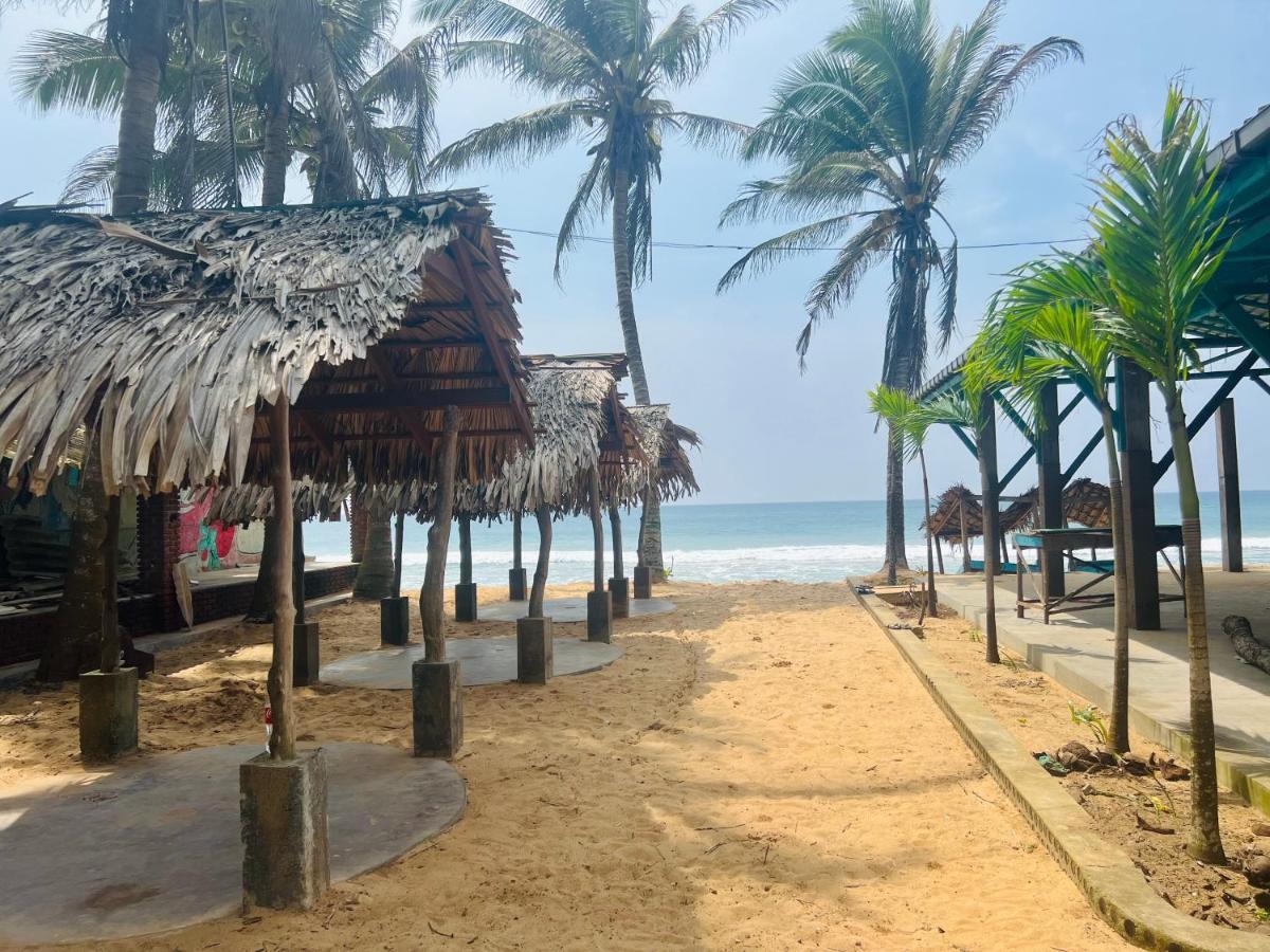 Sea Frame By Walkseylon Bed & Breakfast Hikkaduwa Exterior photo