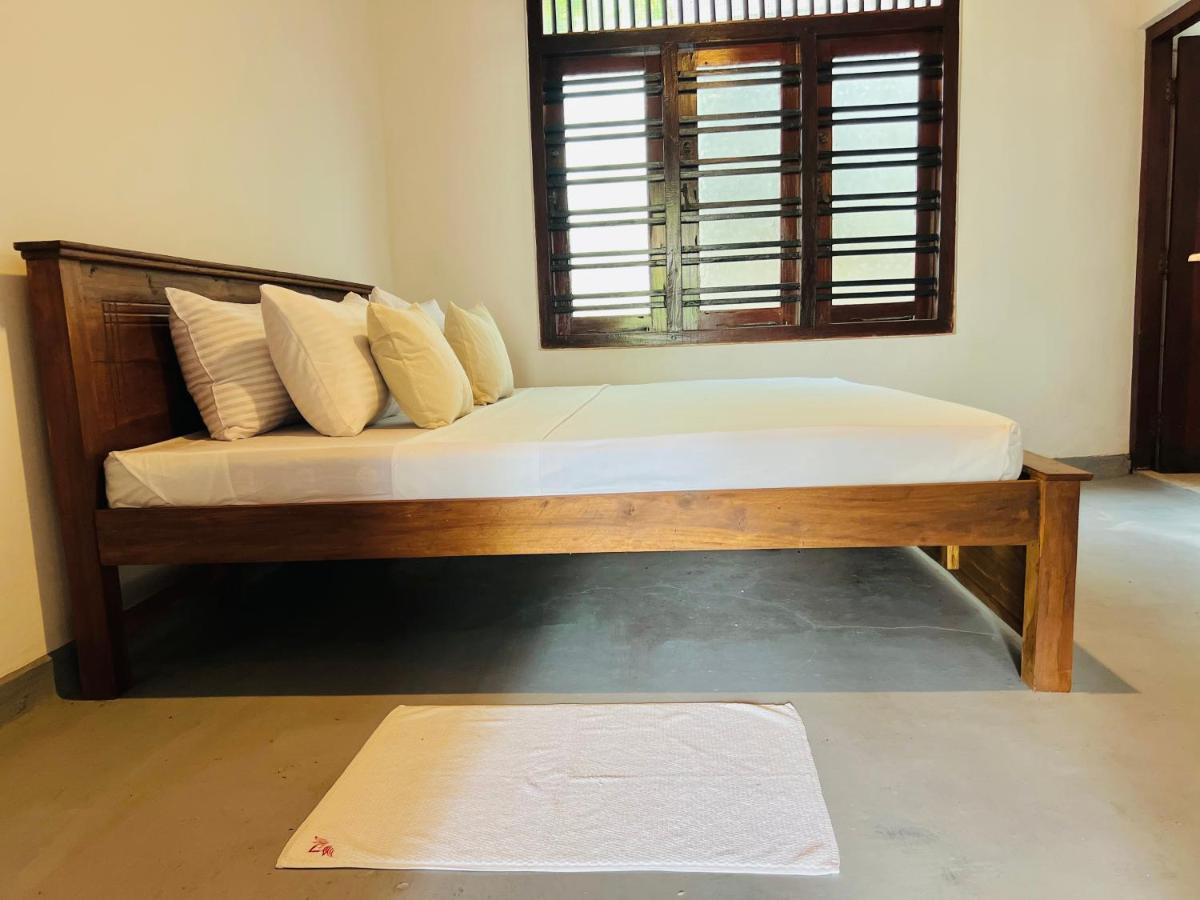 Sea Frame By Walkseylon Bed & Breakfast Hikkaduwa Exterior photo
