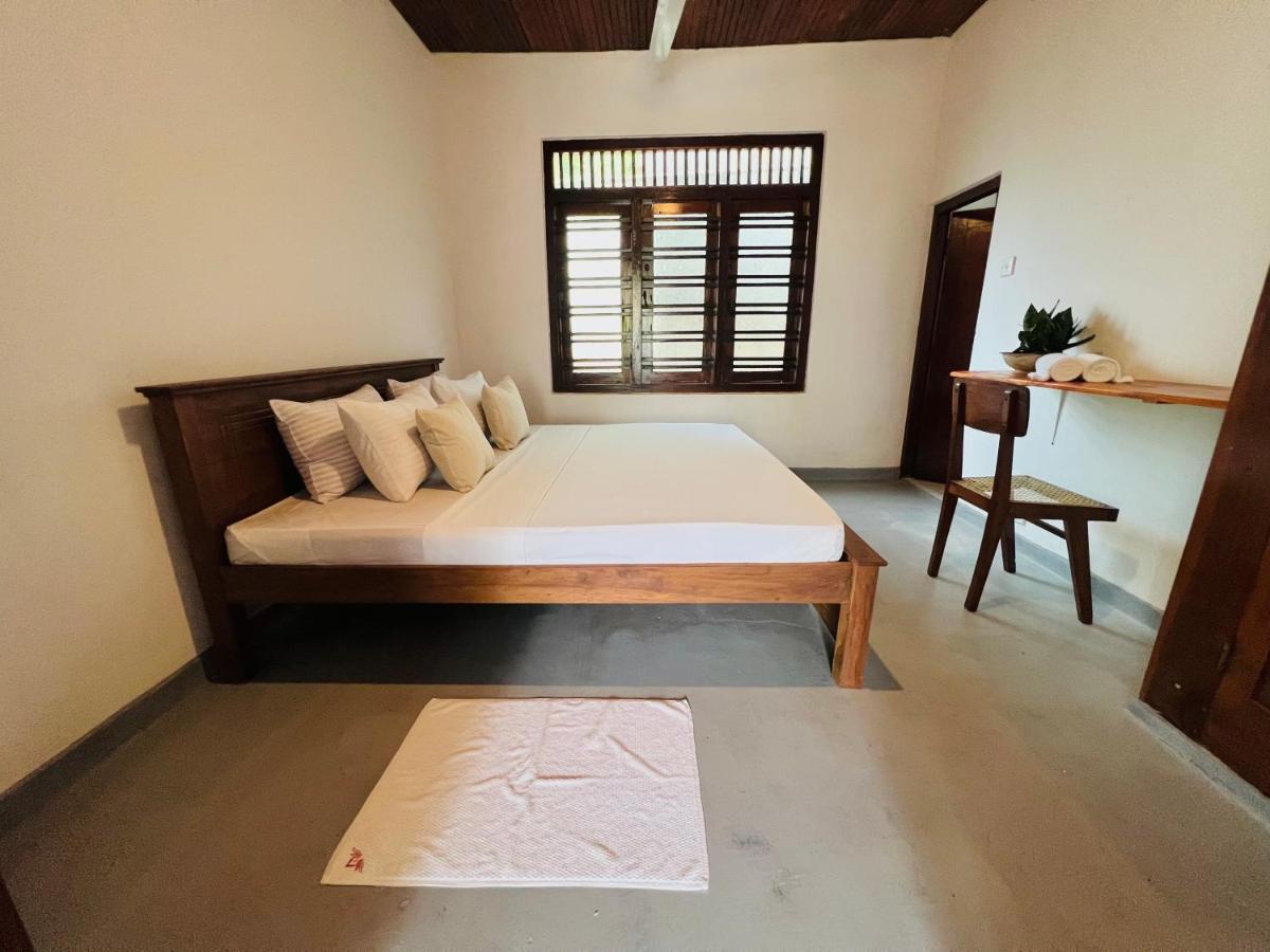Sea Frame By Walkseylon Bed & Breakfast Hikkaduwa Exterior photo