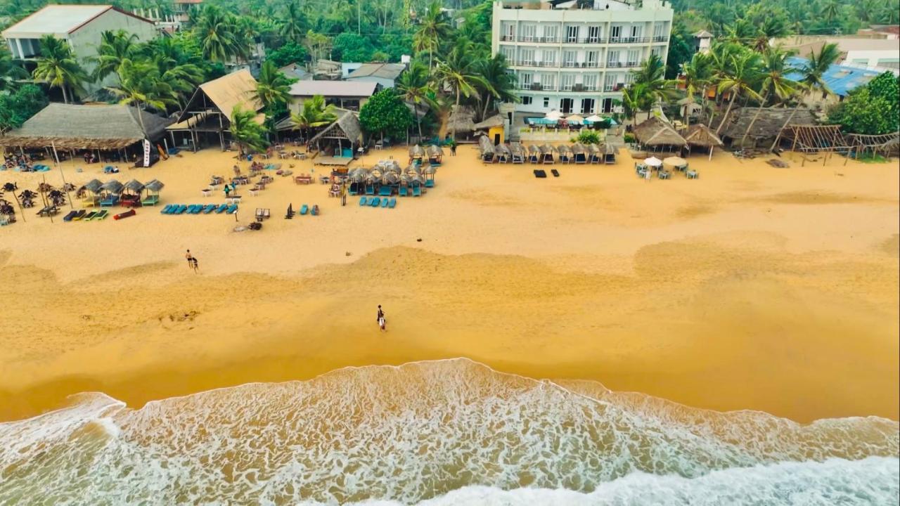Sea Frame By Walkseylon Bed & Breakfast Hikkaduwa Exterior photo